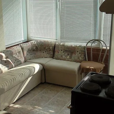 شقة флора - гр.приморско ммц *